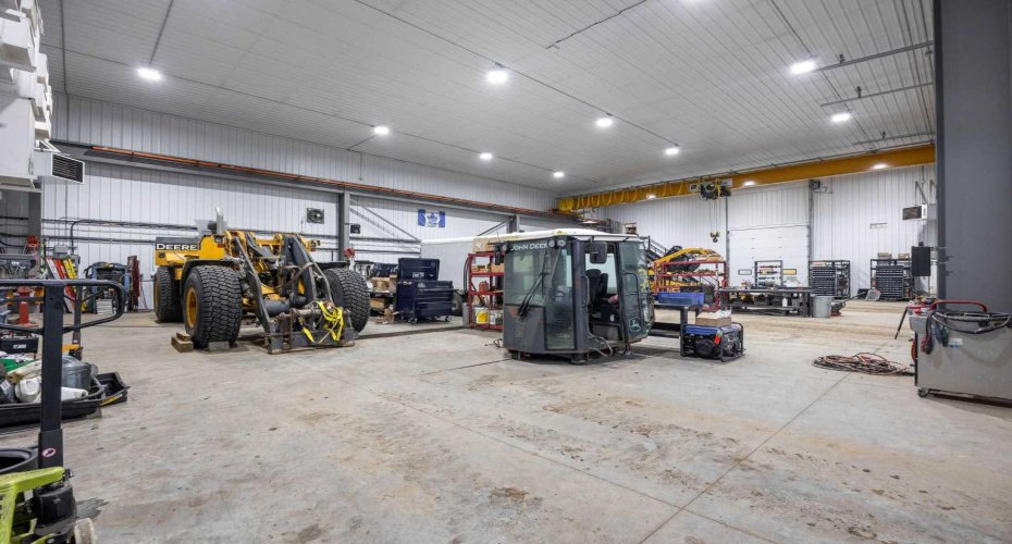 241 Royer Way, Fort McMurray, Alberta T9H0E1, ,Commercial,For Sale,Royer,A2206177