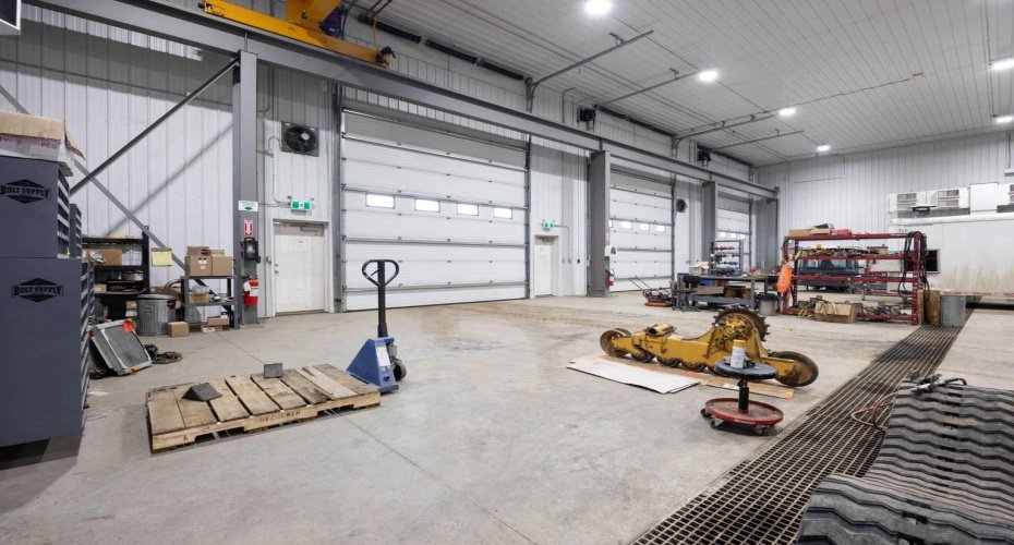 241 Royer Way, Fort McMurray, Alberta T9H0E1, ,Commercial,For Sale,Royer,A2206177