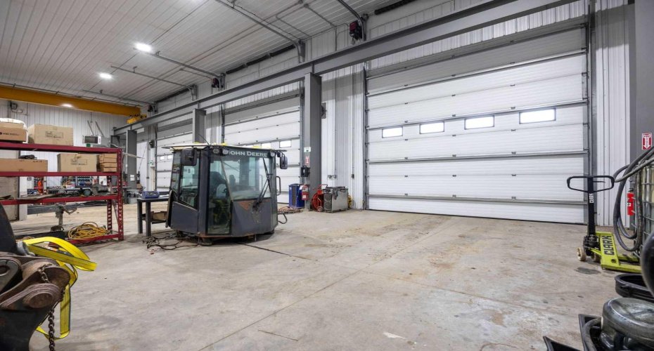 241 Royer Way, Fort McMurray, Alberta T9H0E1, ,Commercial,For Sale,Royer,A2206177