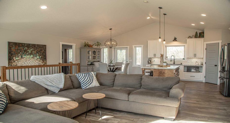 19125 Township Road 1104, Rural Mackenzie County, Alberta T0H 1Z0, 5 Bedrooms Bedrooms, ,3 BathroomsBathrooms,Residential,For Sale,Township Road 1104,A2186021