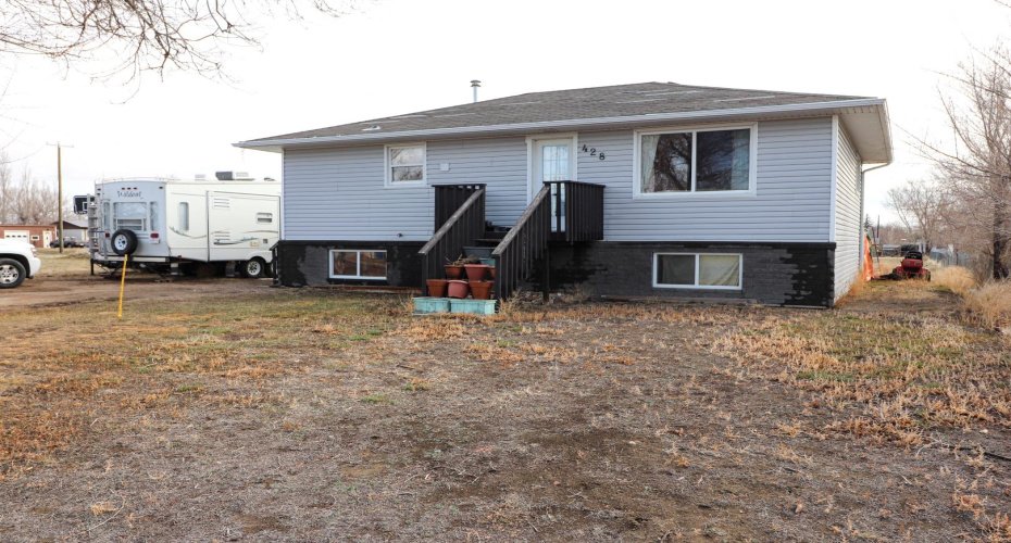428 2 Street, Suffield, Alberta T0J 2N0, 3 Bedrooms Bedrooms, ,1 BathroomBathrooms,Residential,For Sale,2,A1203124