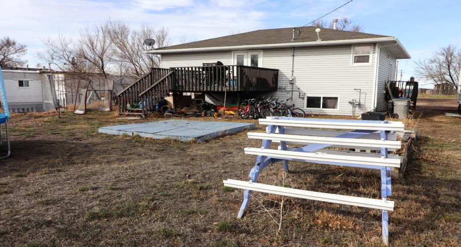 428 2 Street, Suffield, Alberta T0J 2N0, 3 Bedrooms Bedrooms, ,1 BathroomBathrooms,Residential,For Sale,2,A1203124