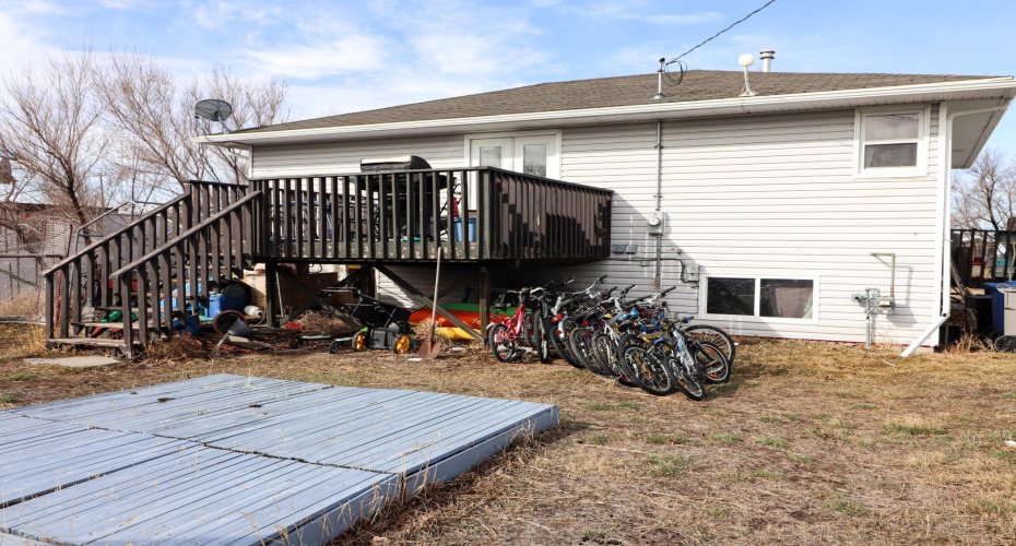 428 2 Street, Suffield, Alberta T0J 2N0, 3 Bedrooms Bedrooms, ,1 BathroomBathrooms,Residential,For Sale,2,A1203124