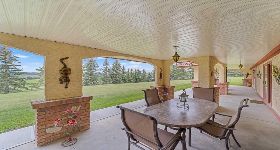 80054 226 Avenue, Rural Foothills County, Alberta T1S 2Z1, 5 Bedrooms Bedrooms, ,4 BathroomsBathrooms,Residential,For Sale,226,A2206623