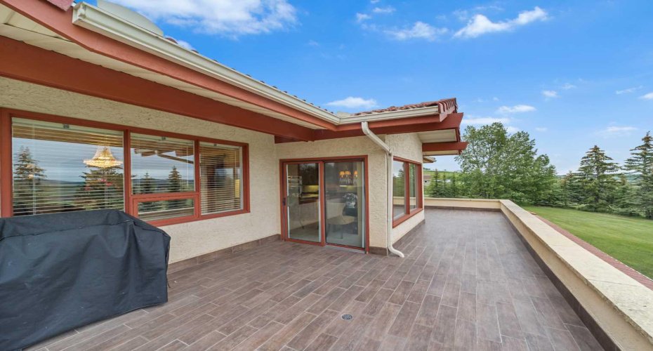 80054 226 Avenue, Rural Foothills County, Alberta T1S 2Z1, 5 Bedrooms Bedrooms, ,4 BathroomsBathrooms,Residential,For Sale,226,A2206623