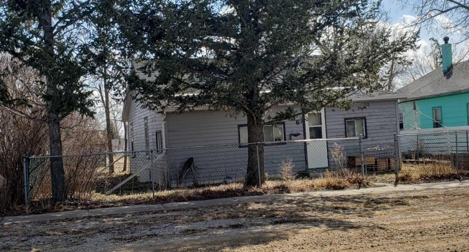216 3 Avenue, Champion, Alberta T0L 0R0, 2 Bedrooms Bedrooms, ,1 BathroomBathrooms,Residential,For Sale,3,A2209033