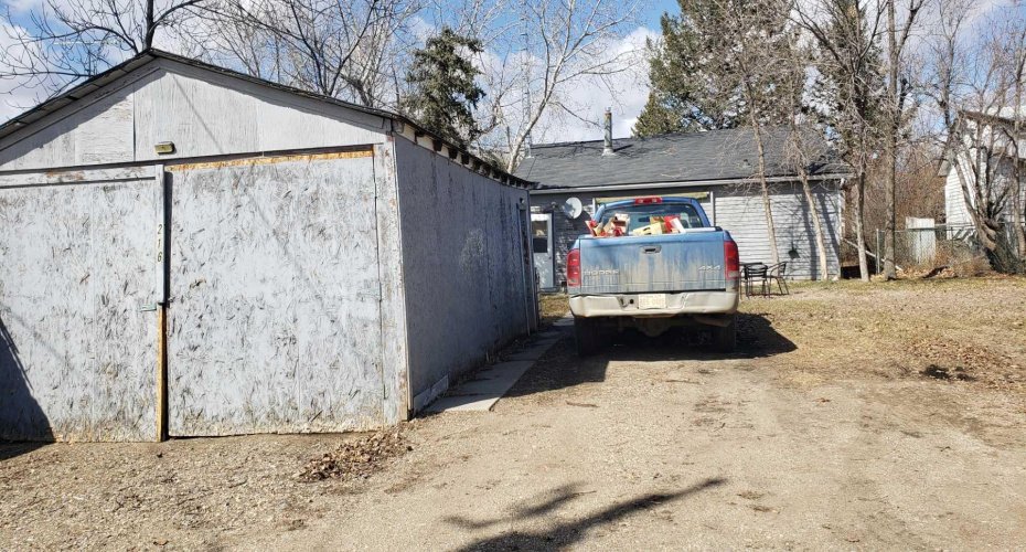 216 3 Avenue, Champion, Alberta T0L 0R0, 2 Bedrooms Bedrooms, ,1 BathroomBathrooms,Residential,For Sale,3,A2209033