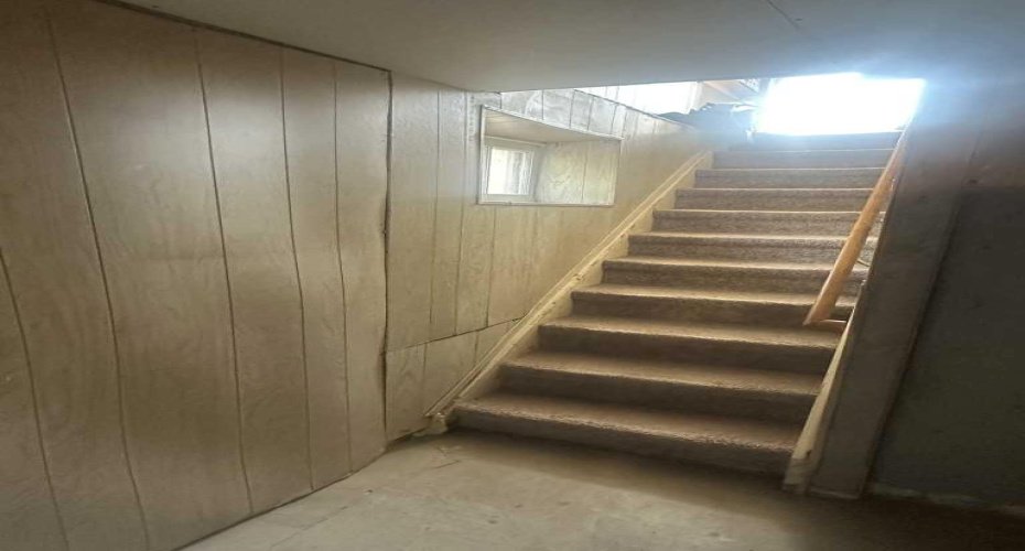 107 4 Avenue, Hanna, Alberta T0J 1P0, 2 Bedrooms Bedrooms, ,2 BathroomsBathrooms,Residential,For Sale,4,A2210585