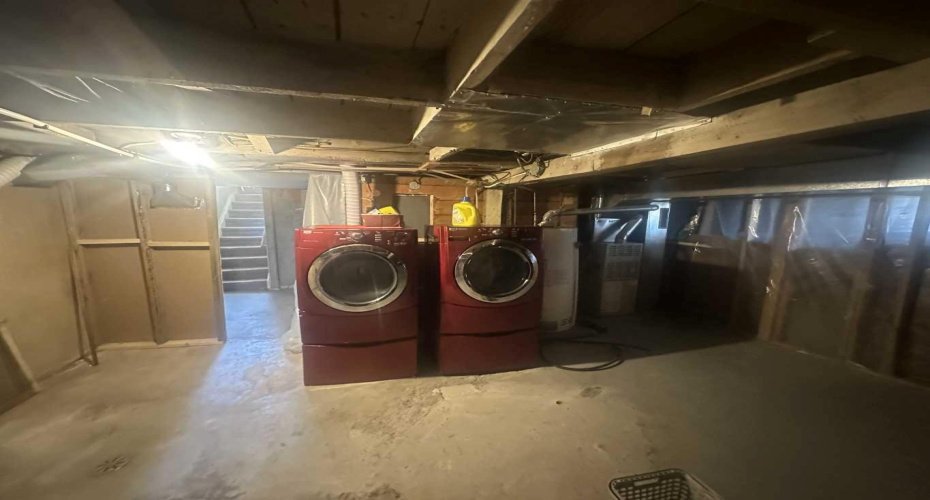 107 4 Avenue, Hanna, Alberta T0J 1P0, 2 Bedrooms Bedrooms, ,2 BathroomsBathrooms,Residential,For Sale,4,A2210585