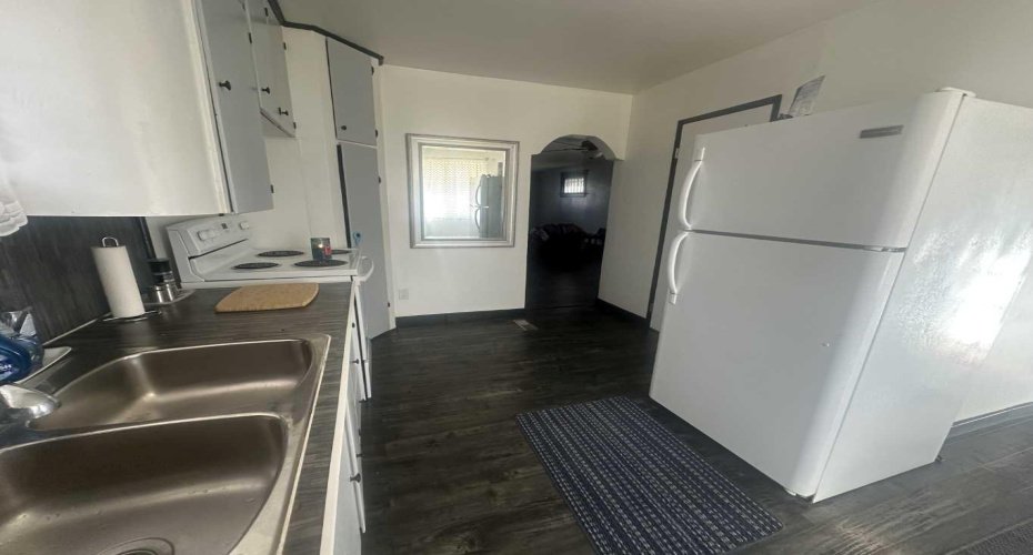 107 4 Avenue, Hanna, Alberta T0J 1P0, 2 Bedrooms Bedrooms, ,2 BathroomsBathrooms,Residential,For Sale,4,A2210585