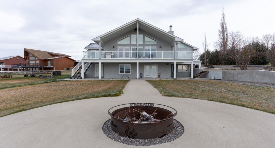 41251 Range Road 210, Rural Camrose County, Alberta T0B 0H0, 4 Bedrooms Bedrooms, ,3 BathroomsBathrooms,Residential,For Sale,Range Road 210,A2209623