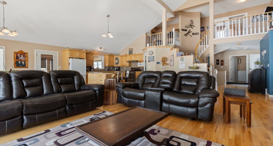 41251 Range Road 210, Rural Camrose County, Alberta T0B 0H0, 4 Bedrooms Bedrooms, ,3 BathroomsBathrooms,Residential,For Sale,Range Road 210,A2209623