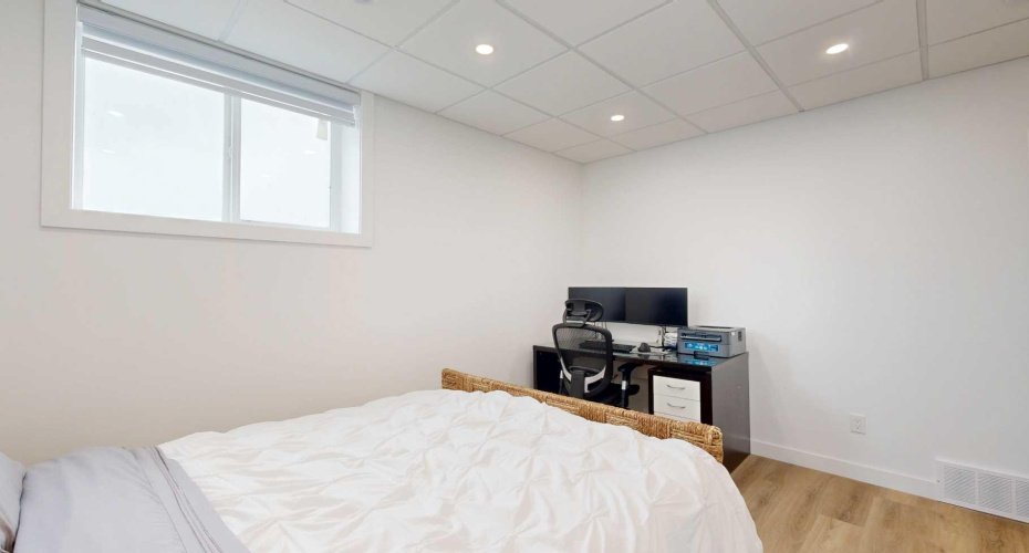 13 Marina View Close, Rural Stettler No. 6, County of, Alberta T0C 2L0, 5 Bedrooms Bedrooms, ,3 BathroomsBathrooms,Residential,For Sale,Marina View,A2209956