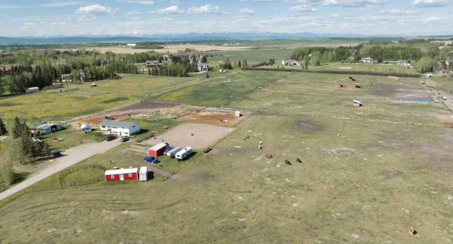 243201 Range Road 33, Rural Rocky View County, Alberta T3Z 2E6, 3 Bedrooms Bedrooms, ,2 BathroomsBathrooms,Residential,For Sale,Range Road 33,A2209793