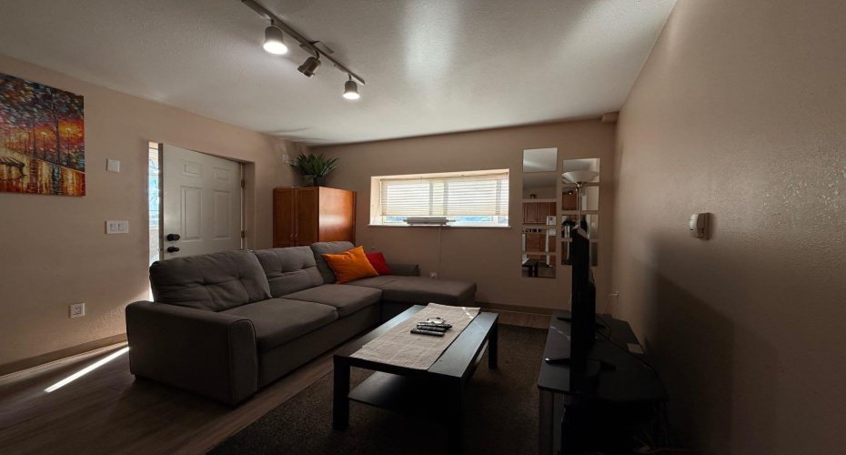 5426 49 Avenue, Lloydminster, Saskatchewan S9V 0V3, 1 Bedroom Bedrooms, ,1 BathroomBathrooms,Residential,For Sale,49,A2211222