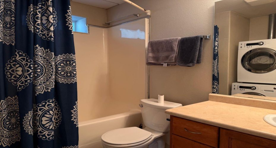 5426 49 Avenue, Lloydminster, Saskatchewan S9V 0V3, 1 Bedroom Bedrooms, ,1 BathroomBathrooms,Residential,For Sale,49,A2211222