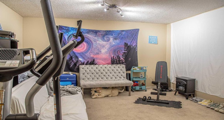 10808 100 Avenue, High Level, Alberta T0H 1Z0, 4 Bedrooms Bedrooms, ,3 BathroomsBathrooms,Residential,For Sale,100,A2212246