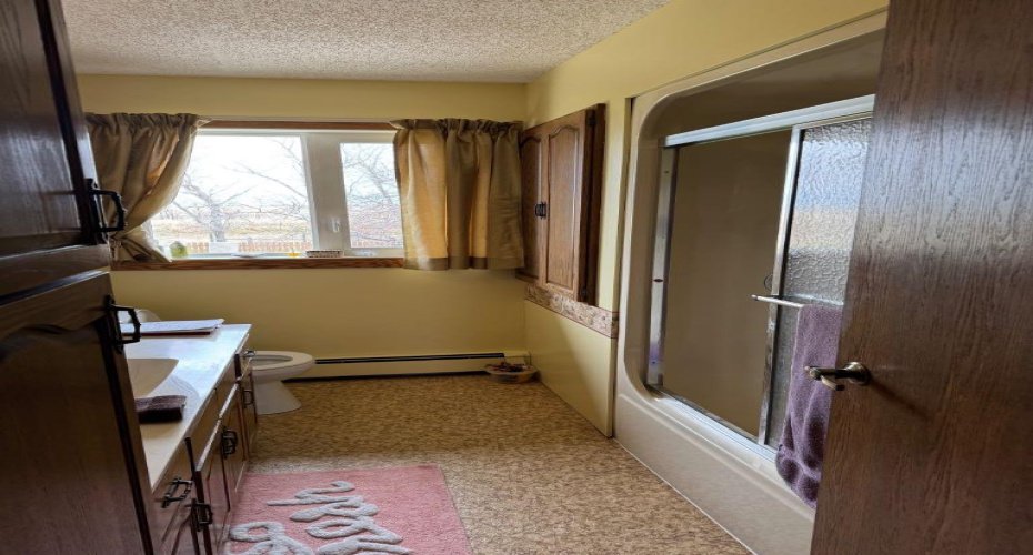 214015 TWP Rd 52, Cardston, Alberta T0K 0L0, 4 Bedrooms Bedrooms, ,2 BathroomsBathrooms,Residential,For Sale,TWP Rd 52,A2212409