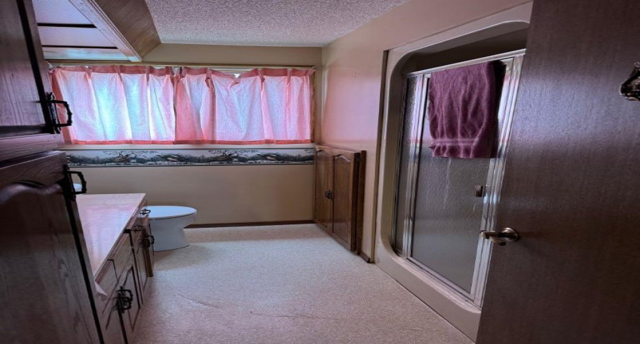 214015 TWP Rd 52, Cardston, Alberta T0K 0L0, 4 Bedrooms Bedrooms, ,2 BathroomsBathrooms,Residential,For Sale,TWP Rd 52,A2212409