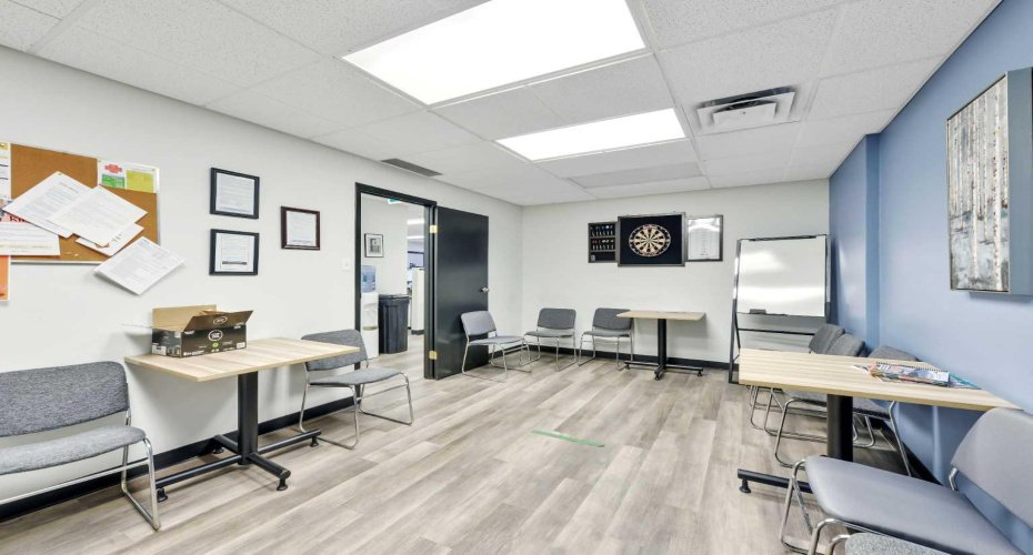 4702 49 Avenue, Red Deer, Alberta T4N 3W2, ,Commercial,For Lease,49,A2210132