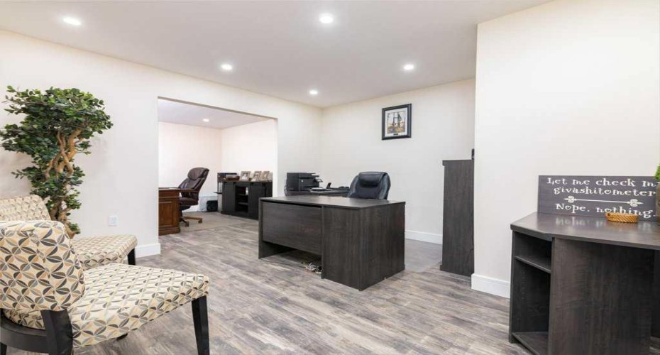 4911 50 Avenue, Eckville, Alberta T0M 0X0, ,Commercial,For Sale,50 Avenue,A2213077