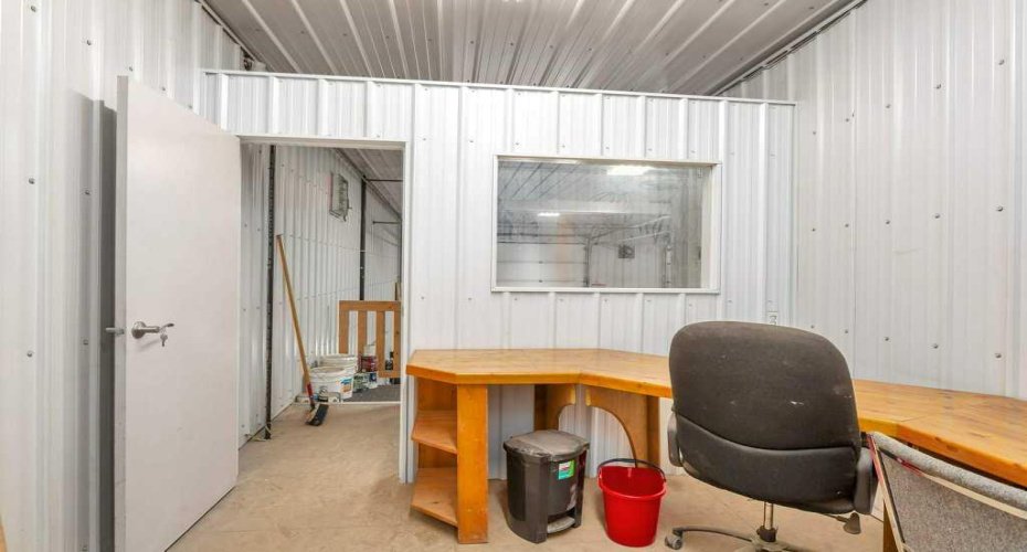 4911 50 Avenue, Eckville, Alberta T0M 0X0, ,Commercial,For Sale,50 Avenue,A2213077