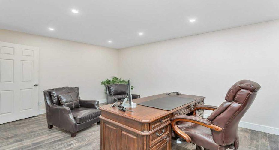 4907 and 4911 50 Avenue, Eckville, Alberta T0M 0X0, ,Commercial,For Sale,50 Avenue,A2213081