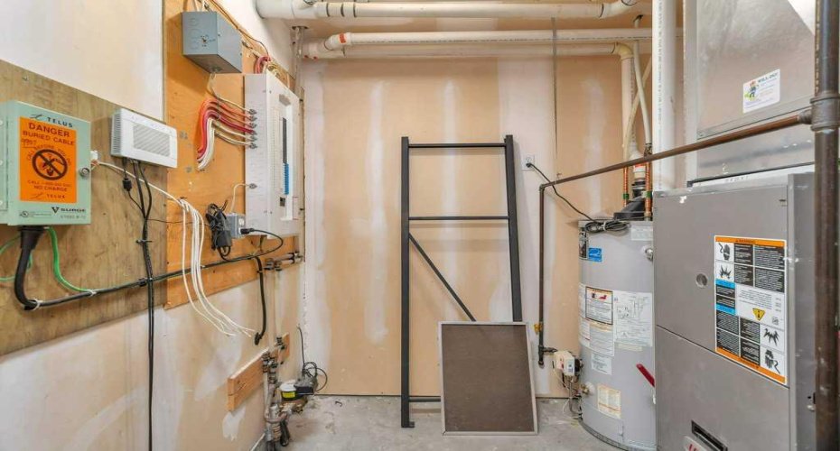 4907 and 4911 50 Avenue, Eckville, Alberta T0M 0X0, ,Commercial,For Sale,50 Avenue,A2213081