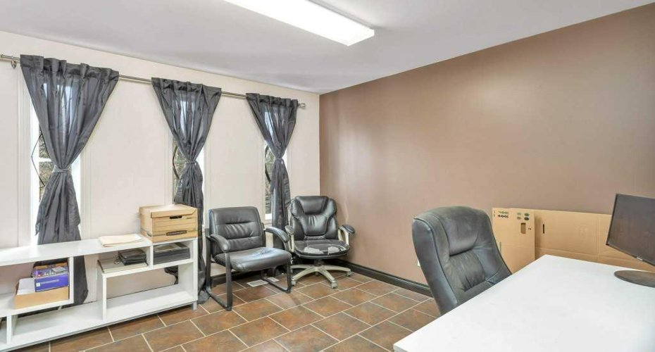 4907 50 Avenue, Eckville, Alberta T0M 0X0, ,Commercial,For Sale,50 Avenue,A2211262