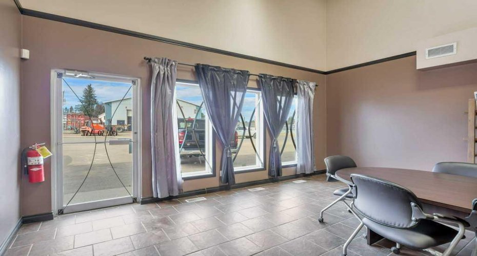 4907 50 Avenue, Eckville, Alberta T0M 0X0, ,Commercial,For Sale,50 Avenue,A2211262