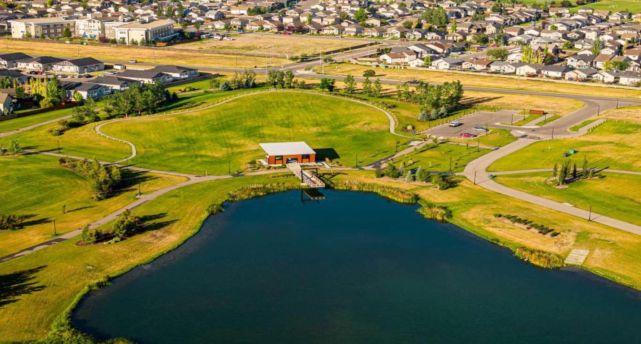 689 Blackwolf Boulevard, Lethbridge, Alberta T1H7H7, 3 Bedrooms Bedrooms, ,3 BathroomsBathrooms,Residential,For Sale,Blackwolf,A2211295