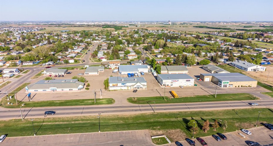 2711 50 Avenue, Lloydminster, Saskatchewan S9V 2A8, ,Commercial,For Sale,50 Avenue,A2213265