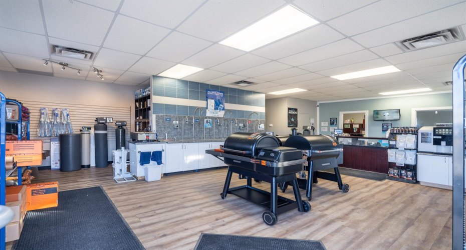 2711 50 Avenue, Lloydminster, Saskatchewan S9V 2A8, ,Commercial,For Sale,50 Avenue,A2213265