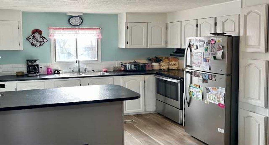 4600 53 Avenue, Grimshaw, Alberta T0H 1W0, 3 Bedrooms Bedrooms, ,2 BathroomsBathrooms,Residential,For Sale,53,A2213010