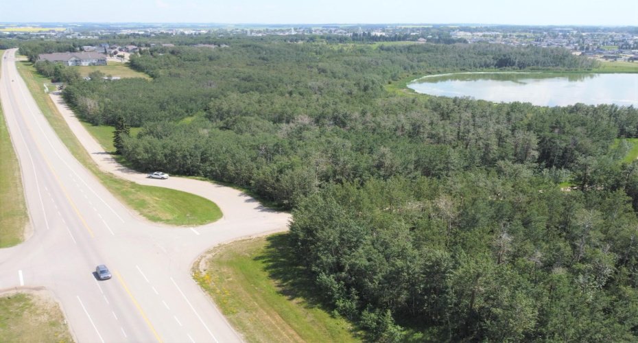 5645 Lakeside Way, Innisfail, Alberta T4G 0H4, ,Land,For Sale,Lakeside,A2212432