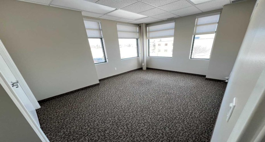 10605 West Side Drive, Grande Prairie, Alberta T8V 8E6, ,Commercial,For Lease,West Side,A2208809