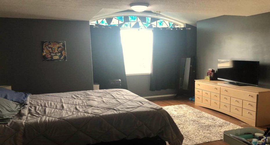 105 Parker Place, Hinton, Alberta T7V 2E5, 5 Bedrooms Bedrooms, ,2 BathroomsBathrooms,Residential,For Sale,Parker,A2209302