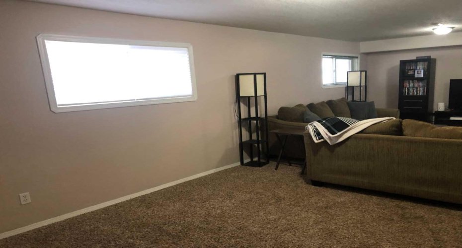 105 Parker Place, Hinton, Alberta T7V 2E5, 5 Bedrooms Bedrooms, ,2 BathroomsBathrooms,Residential,For Sale,Parker,A2209302