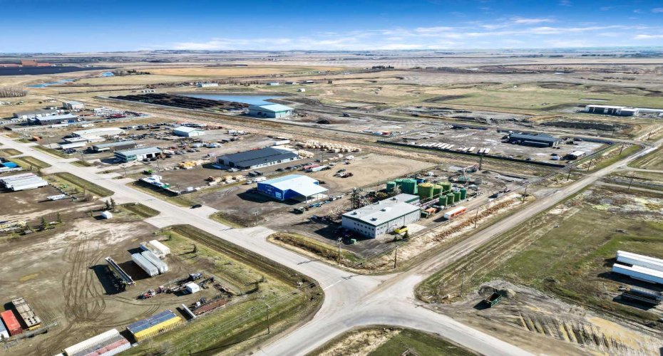 450254 82 Street, Rural Foothills County, Alberta T0L 1T0, ,Commercial,For Sale,82,A2213921