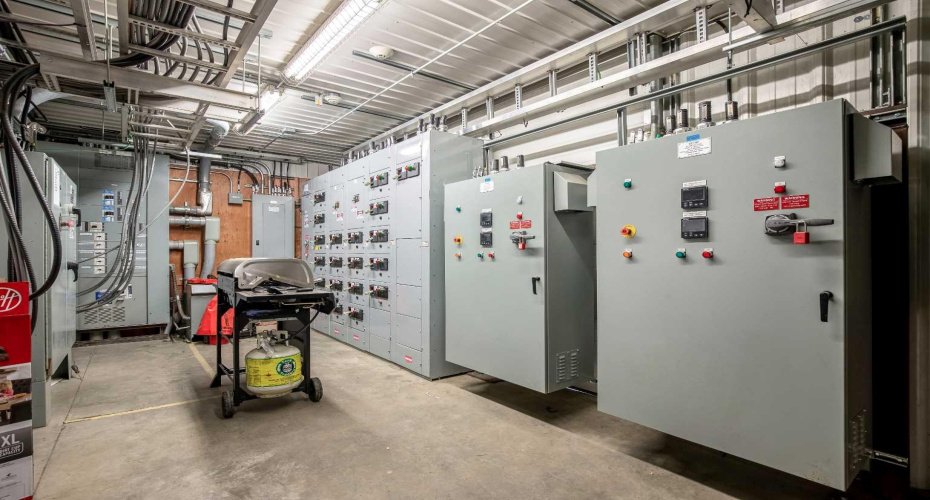 450254 82 Street, Rural Foothills County, Alberta T0L 1T0, ,Commercial,For Sale,82,A2213921