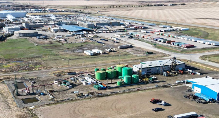 450254 82 Street, Rural Foothills County, Alberta T0L 1T0, ,Commercial,For Sale,82,A2213921