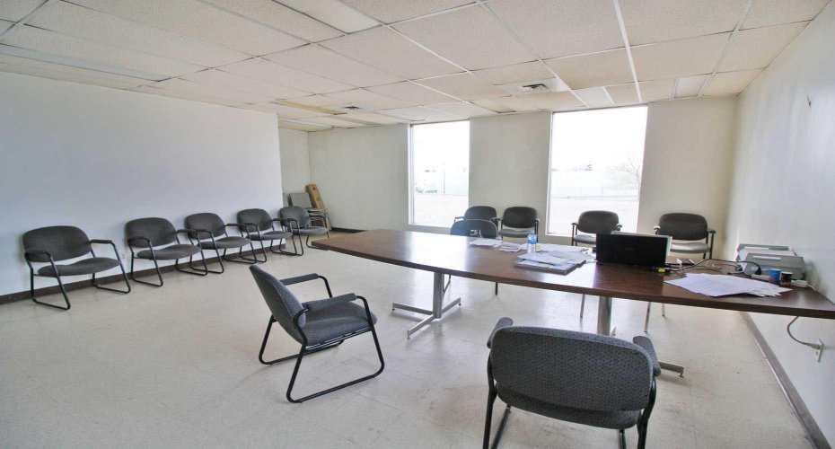 3501 23 Street, Calgary, Alberta T2E 6V8, ,Commercial,For Lease,23,A2215068