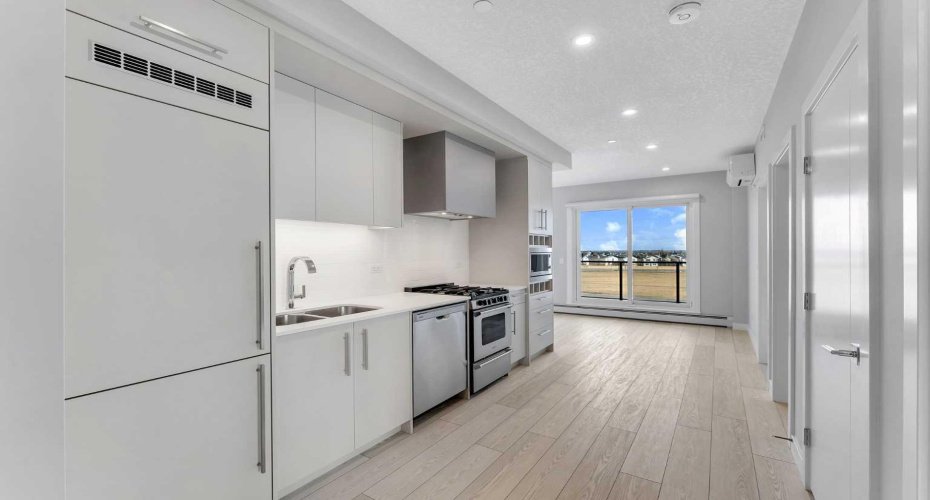 8370 Broadcast Avenue, Calgary, Alberta T3H 6L3, 2 Bedrooms Bedrooms, ,1 BathroomBathrooms,Residential,For Sale,Broadcast,A2206084