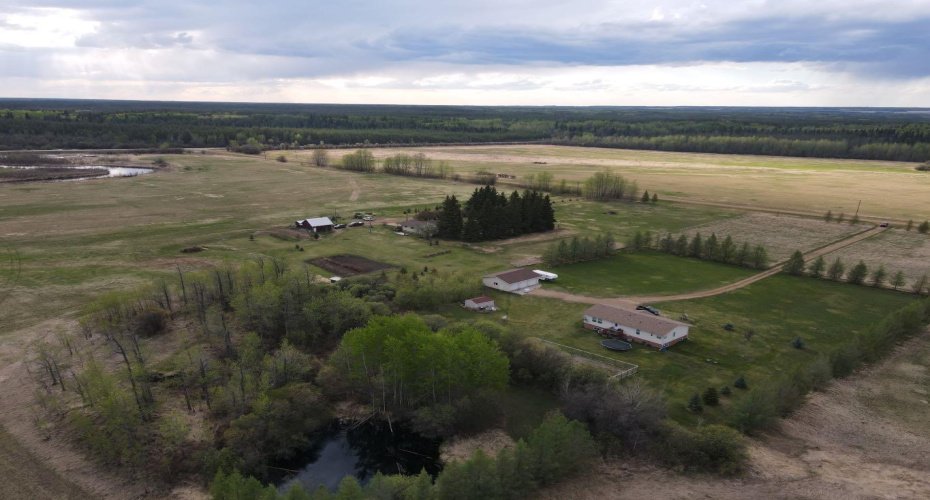 16521 Township Road 755A, High Prairie, Alberta T0G 1E0, 3 Bedrooms Bedrooms, ,2 BathroomsBathrooms,Residential,For Sale,Township Road 755A,A2214212