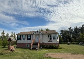 16521 Township Road 755A, High Prairie, Alberta T0G 1E0, 3 Bedrooms Bedrooms, ,2 BathroomsBathrooms,Residential,For Sale,Township Road 755A,A2214212