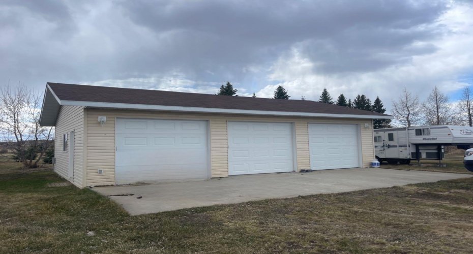 16521 Township Road 755A, High Prairie, Alberta T0G 1E0, 3 Bedrooms Bedrooms, ,2 BathroomsBathrooms,Residential,For Sale,Township Road 755A,A2214212