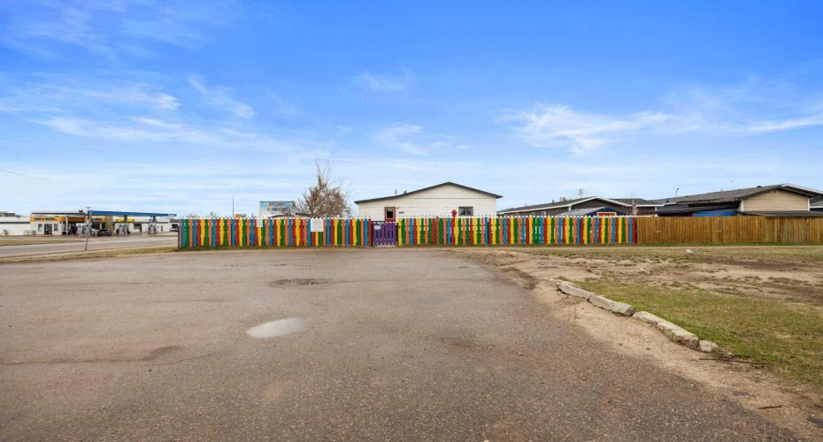 101 Gregoire Crescent, Fort McMurray, Alberta T9H 2L3, ,Commercial,For Sale,Gregoire,A2215083