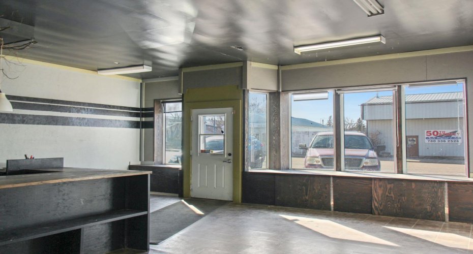 5213 50 Street, Viking, Alberta T0B 4N0, ,Commercial,For Sale,50,A2215423