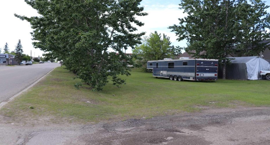 4839 4 Avenue, Edson, Alberta T7E 1V5, ,Commercial,For Sale,4 Avenue,A2107037