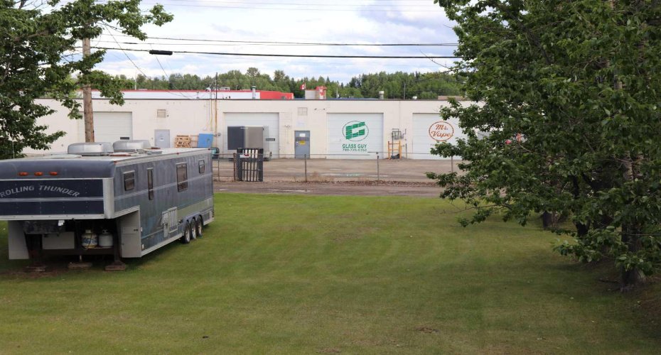 4839 4 Avenue, Edson, Alberta T7E 1V5, ,Commercial,For Sale,4 Avenue,A2107037